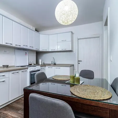 Guest house House Of Surprise Uzice