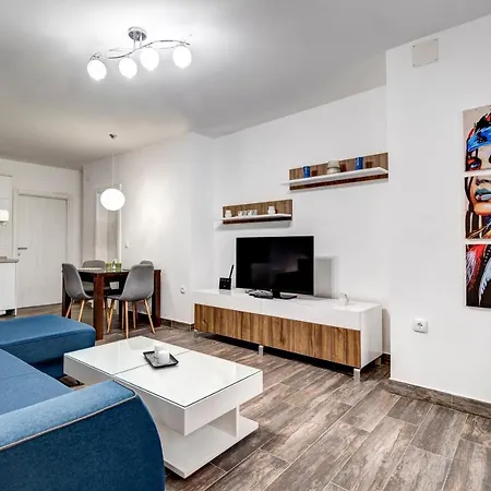 House Of Surprise 4* Uzice