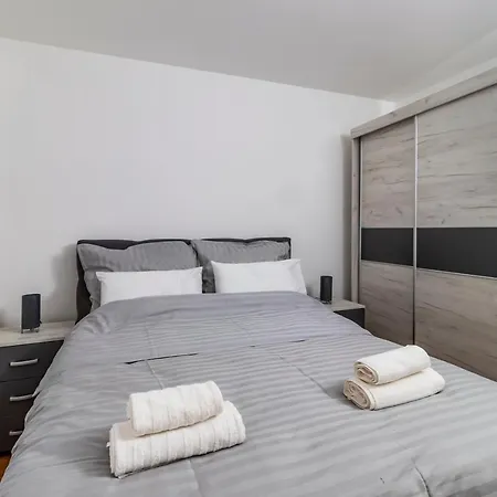 House Of Surprise Guest house Uzice