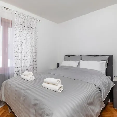 Guest house House Of Surprise Uzice